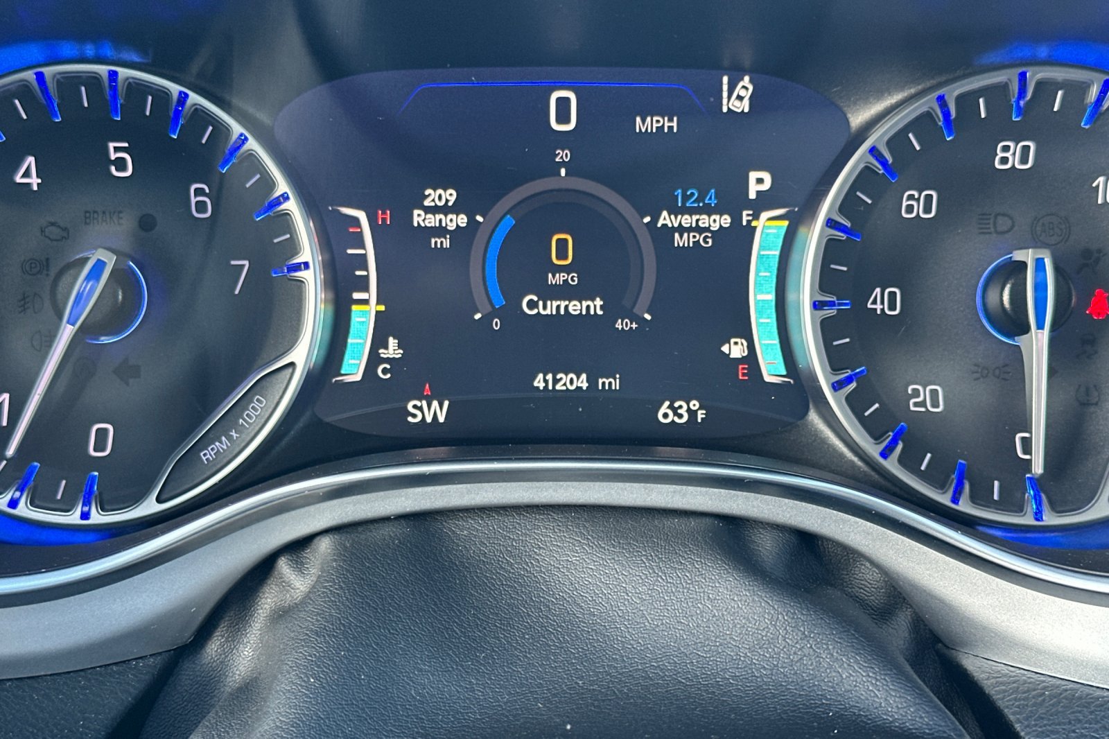 Used 2025 Chrysler Pacifica Limited FWD image 39