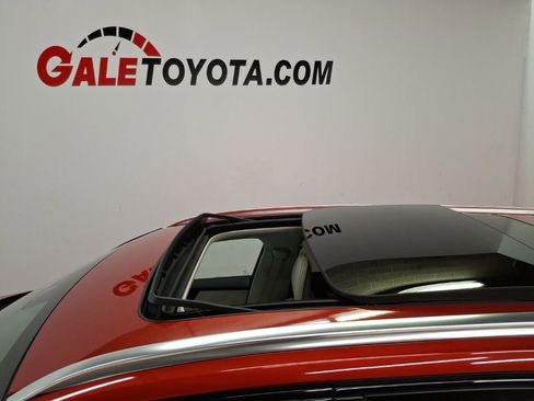 Used 2020 Volvo V60 T5 Cross Country AWD/4WD image 8