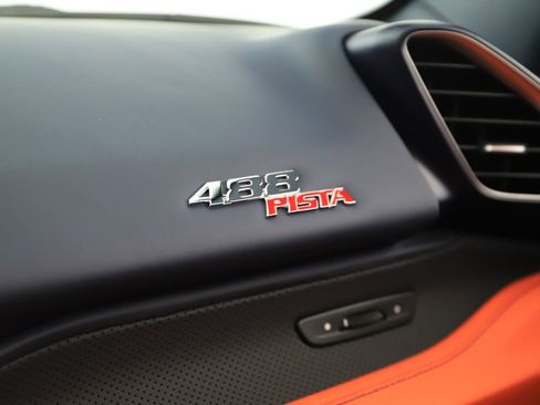 Used 2020 Ferrari 488 Pista Coupe RWD image 29