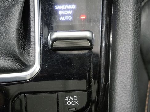 Used 2022 Jeep Compass Latitude w/ Sun and Sound Group AWD/4WD image 21