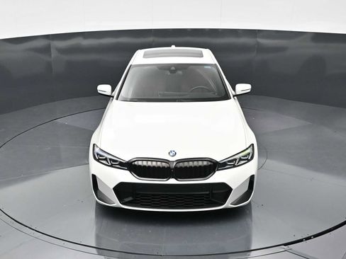 Certified 2024 BMW 330i Sedan w/ M Sport Package RWD image 18
