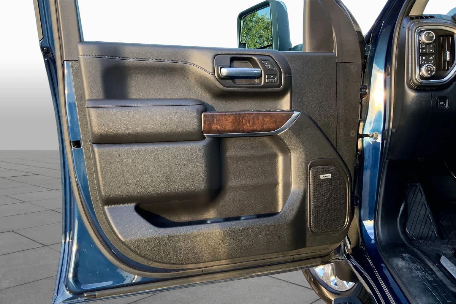 Used 2020 GMC Sierra 2500 Denali w/ Denali Ultimate Package AWD/4WD image 22