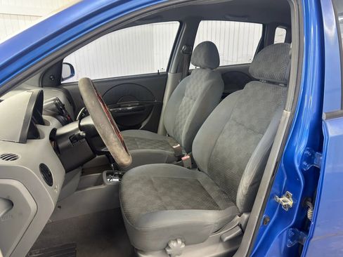 Used 2004 Chevrolet Aveo Hatchback image 9