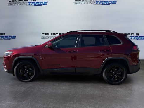 Used 2020 Jeep Cherokee Latitude Plus image 6