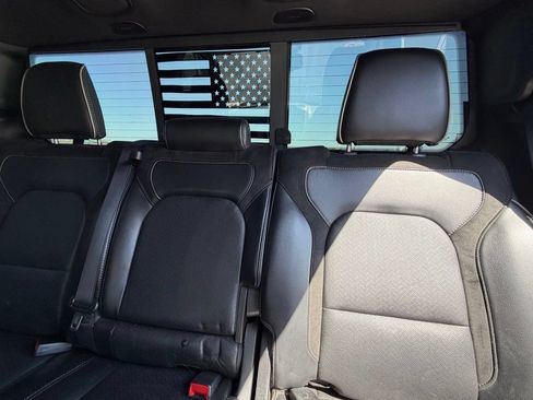 Used 2020 RAM 1500 Laramie AWD/4WD image 8