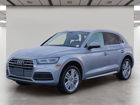 Used 2018 Audi Q5 2.0T Premium Plus w/ Premium Plus Package image 2