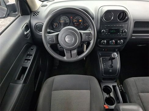 Used 2016 Jeep Patriot Sport w/ Power Value Group image 11
