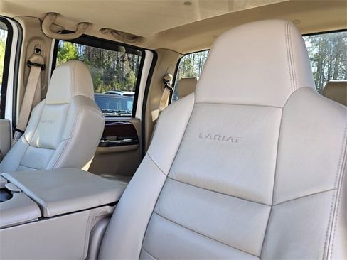 Used 2006 Ford F350 XLT image 17