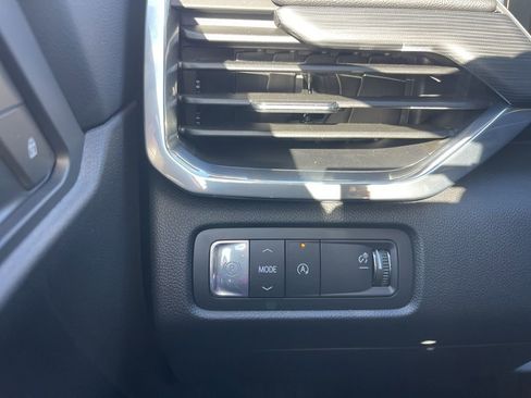 New 2026 GMC Acadia Elevation image 29