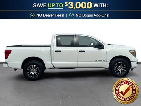 Used 2024 Nissan Titan SV AWD/4WD image 8