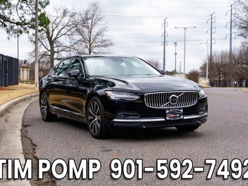 Used 2023 Volvo S90 B6 Plus image 3