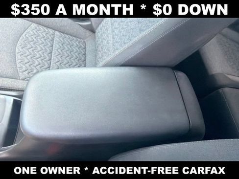 Used 2024 Chevrolet Equinox LT w/ LPO, Floor Liner Package FWD image 29