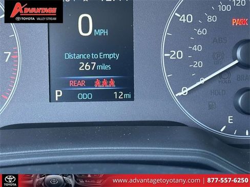 Used 2025 Toyota Corolla LE image 29