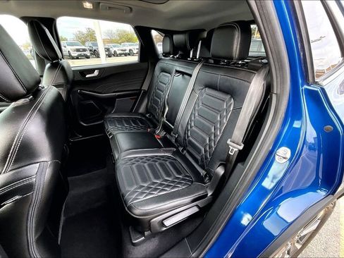 Certified 2023 Ford Escape Platinum w/ Premium Technology Package AWD/4WD image 25