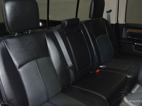 Used 2018 RAM 1500 Laramie w/ Convenience Group AWD/4WD image 23