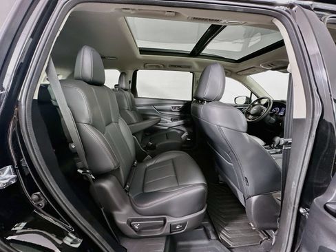 Used 2025 Subaru Ascent Bronze Edition w/ Popular Package #2 AWD/4WD image 30
