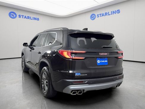 Used 2025 GMC Acadia Elevation image 6