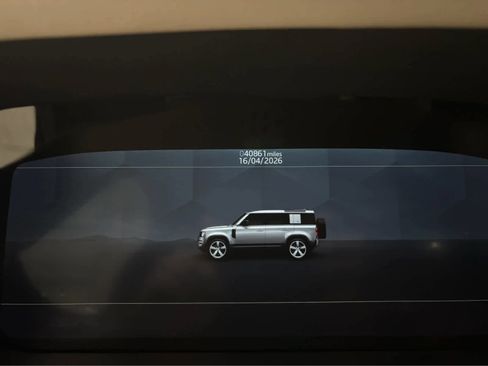 Used 2022 Land Rover Defender 110 S AWD/4WD image 17