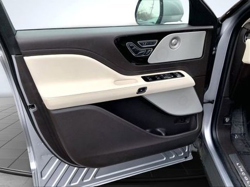 Used 2020 Lincoln Aviator Black Label w/ Dynamic Handling Package image 22