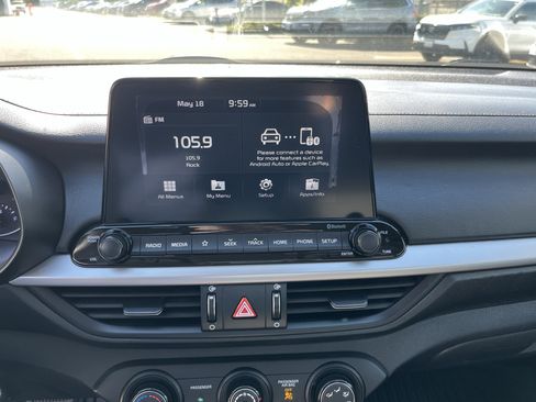 Used 2020 Kia Forte LXS FWD image 21