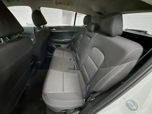 Used 2020 Kia Sportage LX image 22