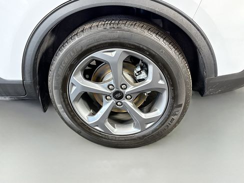 Used 2025 Ford Escape ST-Line w/ Tech Pack #1 FWD image 37