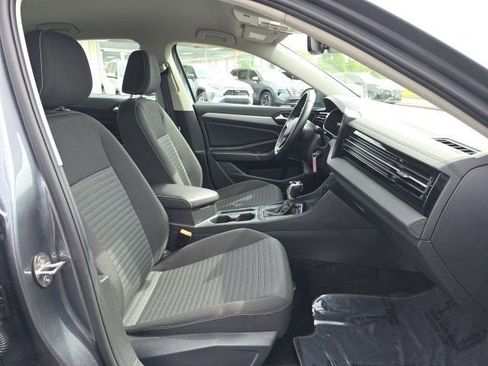 Used 2025 Volkswagen Jetta S FWD image 29