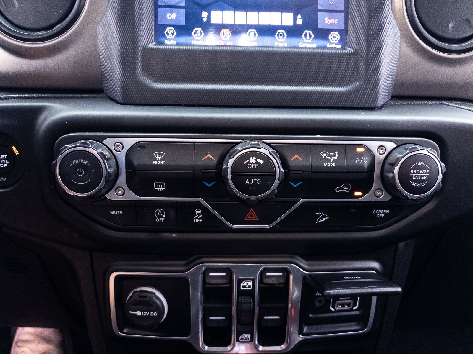 Used 2020 Jeep Wrangler Unlimited Sport S AWD/4WD image 22