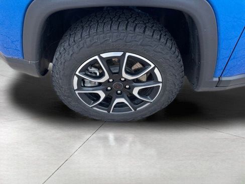 Used 2025 Jeep Compass Trailhawk w/ Trailhawk Elite Group image 9