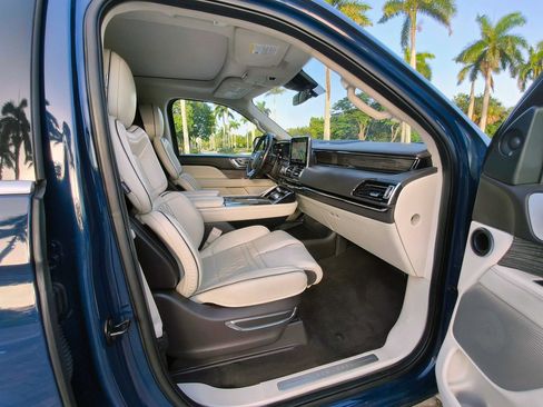 Used 2020 Lincoln Navigator L Black Label AWD/4WD image 39