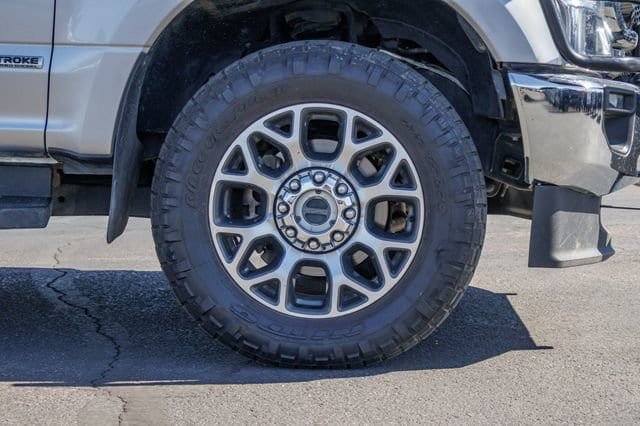 Used 2022 Ford F350 Lariat w/ Lariat Ultimate Package AWD/4WD image 13