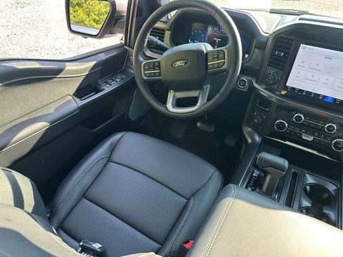 Used 2025 Ford F150 Lariat AWD/4WD image 22