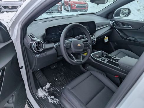 New 2026 Chevrolet Equinox LT w/ Convenience Package II image 12