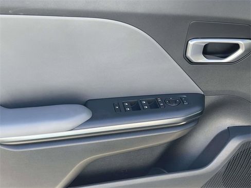 New 2025 Kia K4 LXS image 22