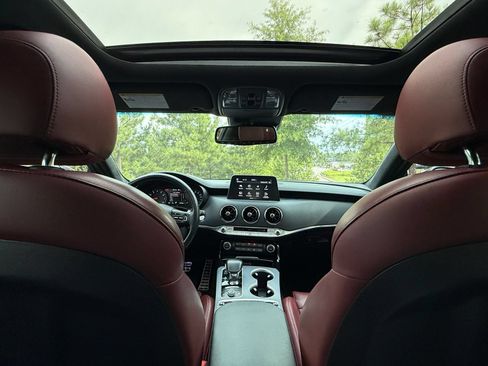 Used 2019 Kia Stinger GT2 AWD/4WD image 34