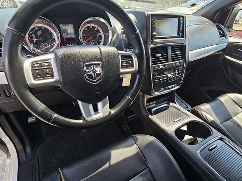 Used 2017 Dodge Grand Caravan GT image 10