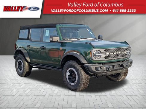 New 2025 Ford Bronco Badlands AWD/4WD image 1