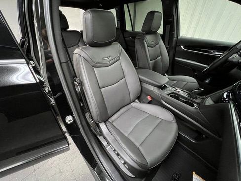 New 2025 Cadillac XT6 Premium Luxury w/ Technology Package image 24