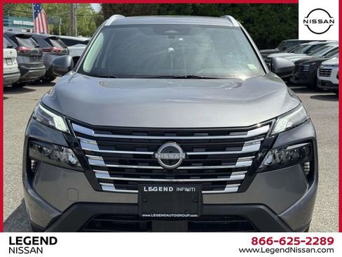 Used 2026 Nissan Rogue SV w/ SV Premium Package AWD/4WD image 2
