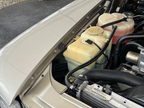Used 1987 Mercedes-Benz 560 SL image 45