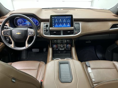 Certified 2023 Chevrolet Tahoe High Country w/ Premium Package AWD/4WD image 4