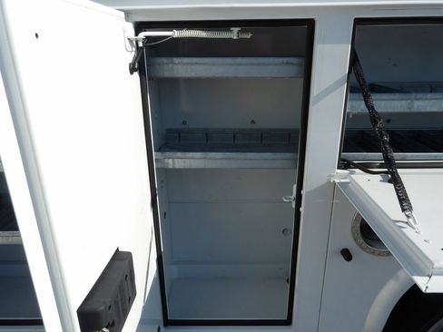 Used 2021 GMC Savana 3500 w/ Power Convenience Package RWD image 38