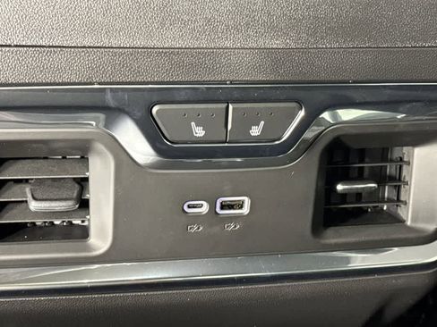 New 2026 GMC Sierra 1500 SLT w/ SLT Premium Plus Package image 39