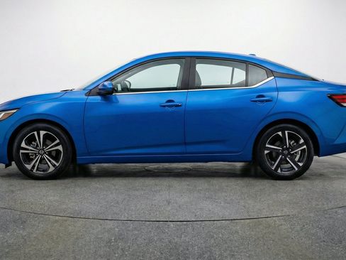 Used 2025 Nissan Sentra SV FWD image 5