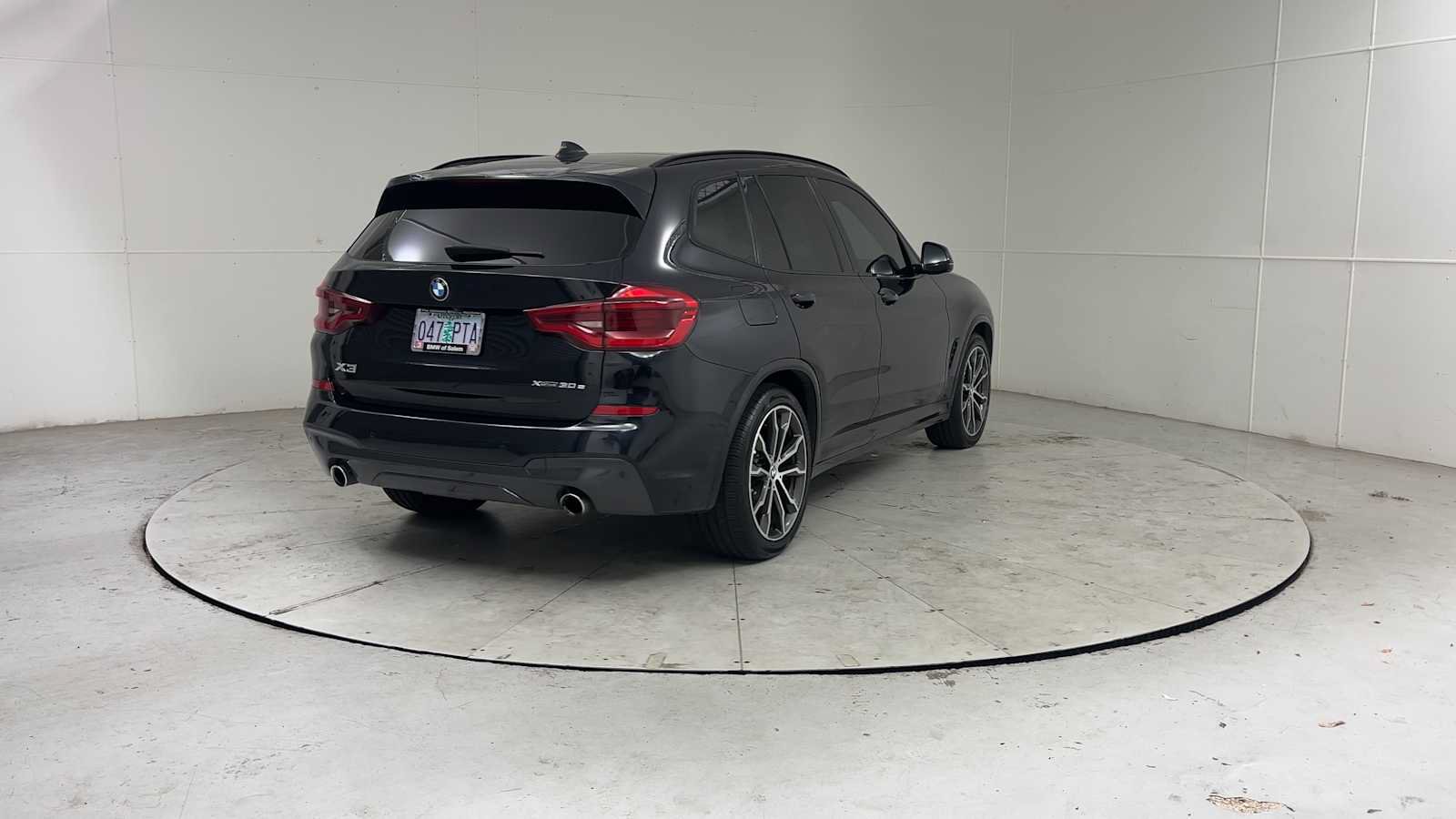 Used 2021 BMW X3 xDrive30e w/ M Sport Package AWD/4WD image 2