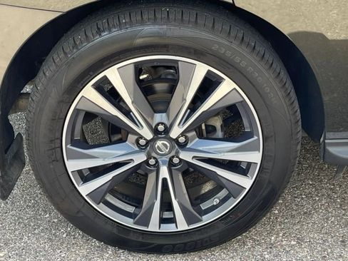 Used 2017 Nissan Pathfinder Platinum w/ Cargo Package image 55