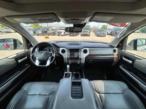 Used 2019 Toyota Tundra Limited w/ Limited Premium Package AWD/4WD image 15