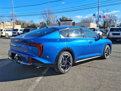 New 2025 Kia K4 GT-Line image 4