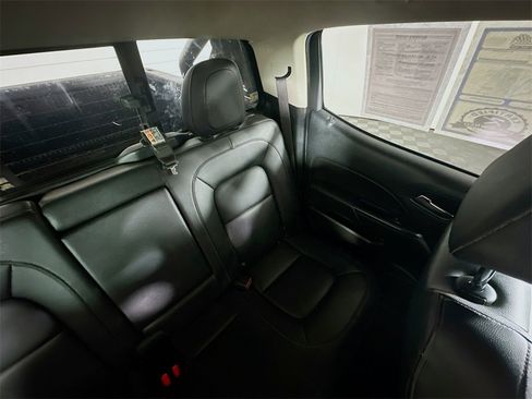 Used 2020 Chevrolet Colorado ZR2 image 14