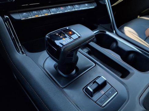 Used 2022 GMC Sierra 1500 AT4 w/ AT4 Premium Package image 36